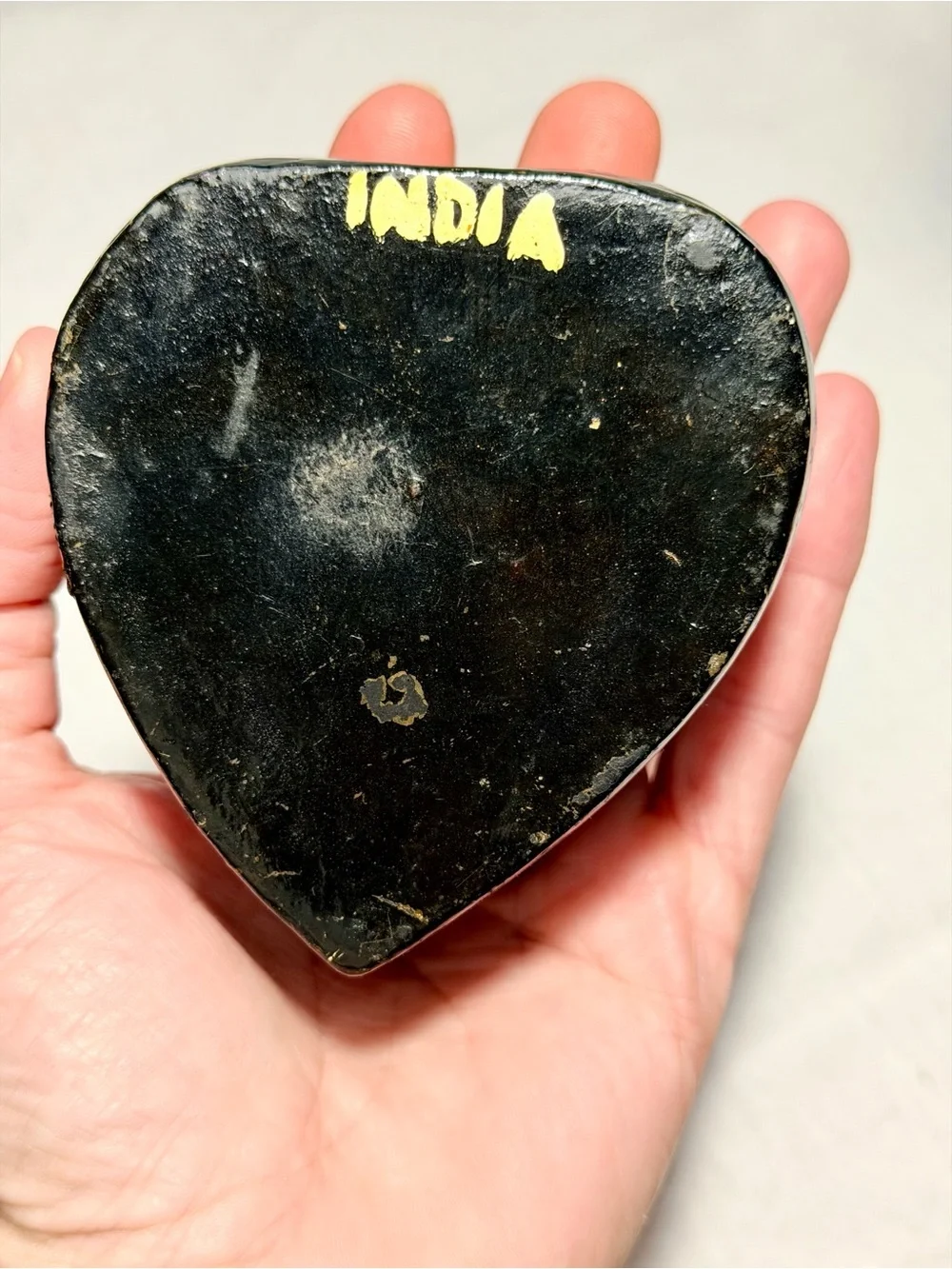 Vintage Hand-Painted Floral Heart Trinket Box in Pink and Black - Picture 7 of 8